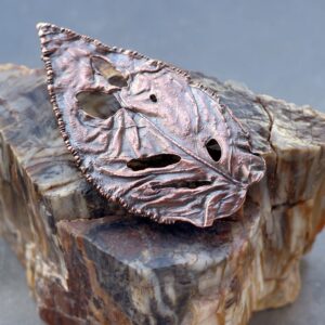 Brož poměděná velká Monstera